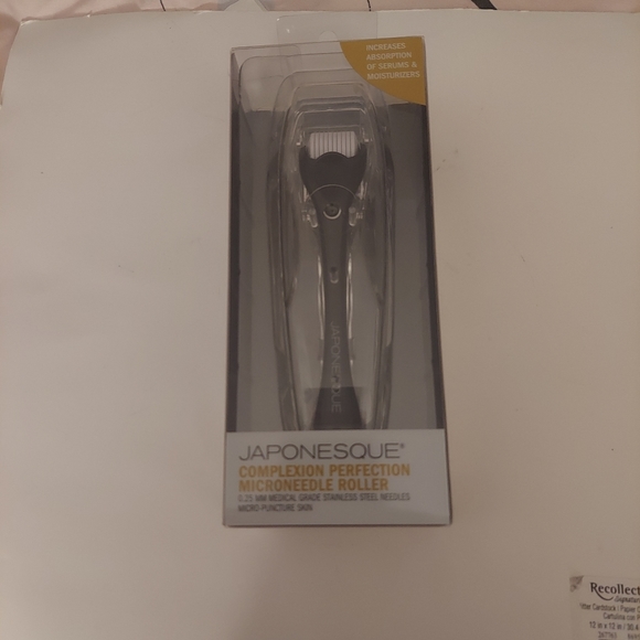 Japonesque Complexion Perfection Microneedle Roller - brand new - Picture 9 of 12